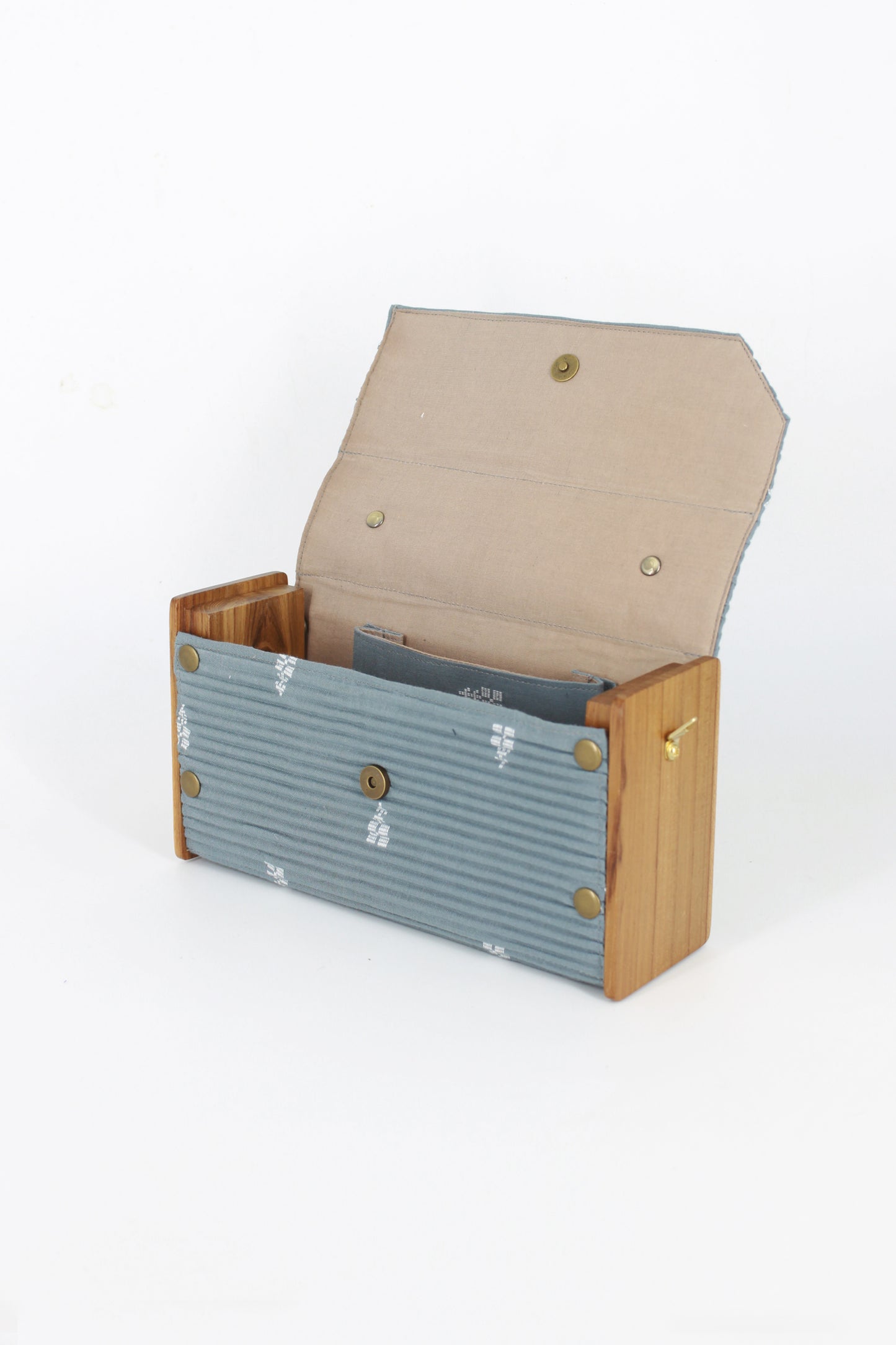 ASH GRAY Box Clutch - Single Sleeve
