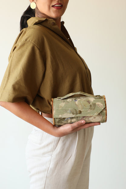 Lily Love Round Clutch - Single Sleeve