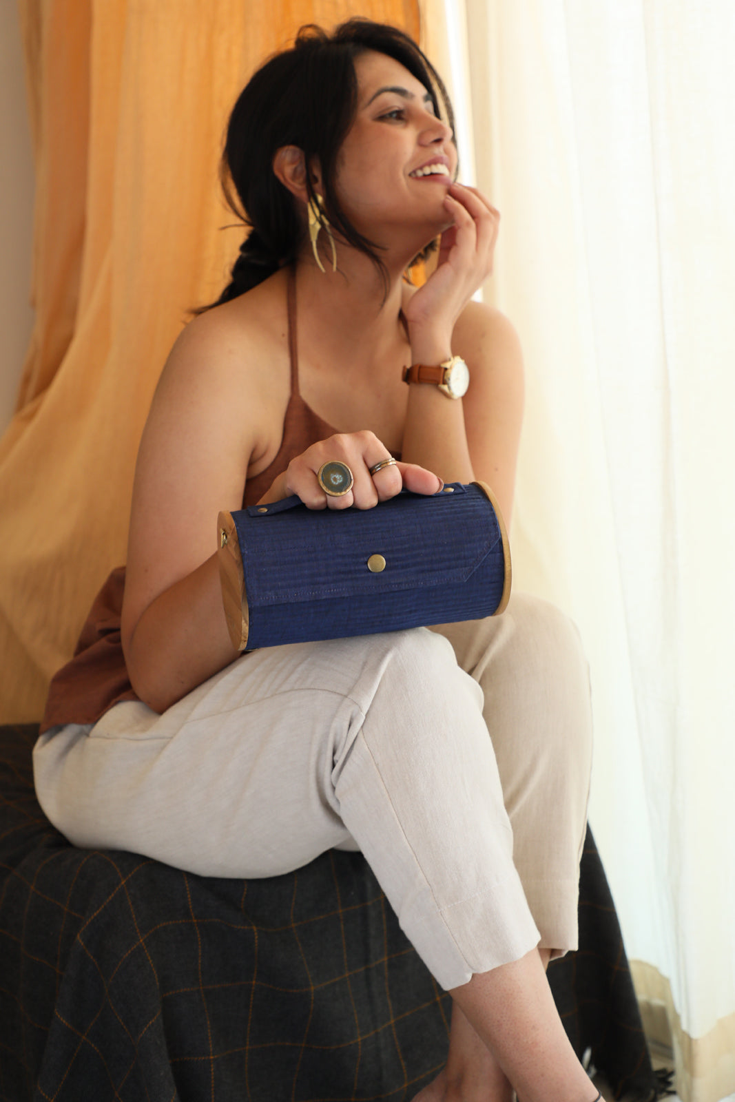 Lily Love & Navy Blue  Round Clutch - Changeable Sleeve